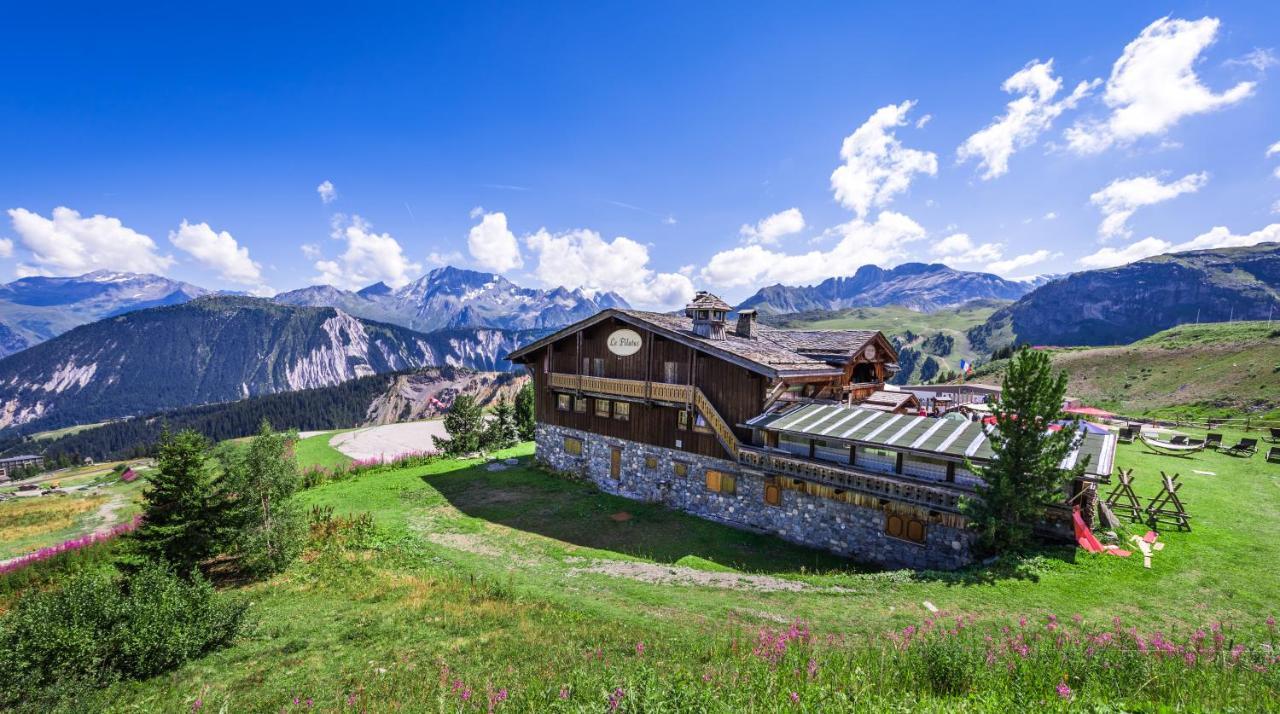 Hotel 3 Etoiles -Restaurant Le Pilatus Courchevel Buitenkant foto